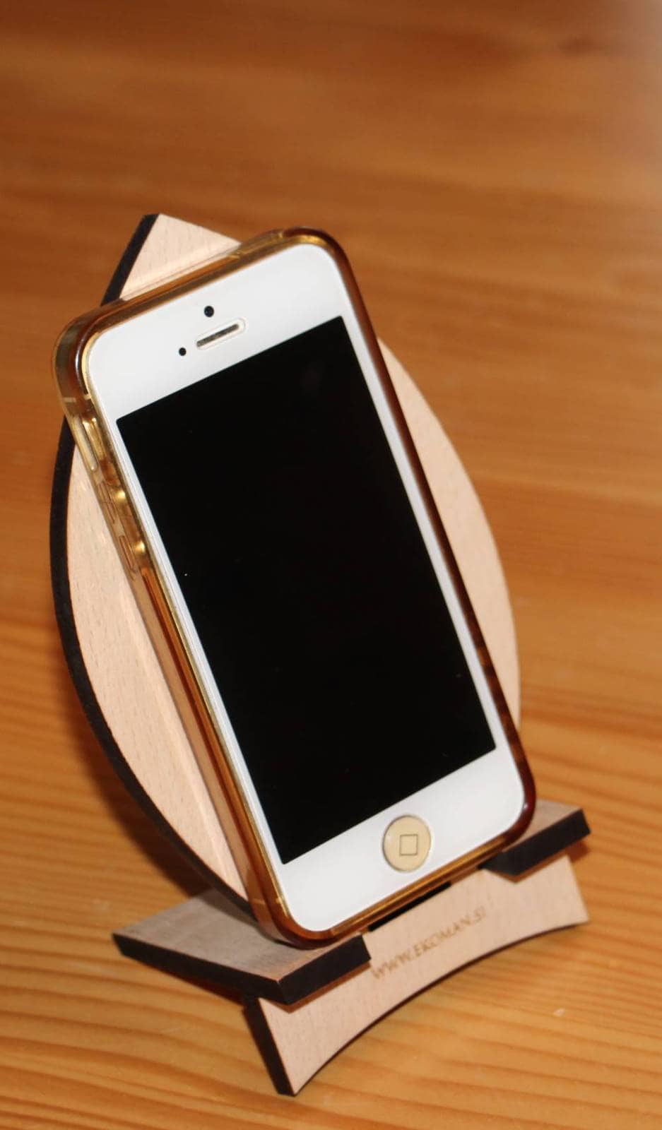 Designers products Wooden mobile phone stand