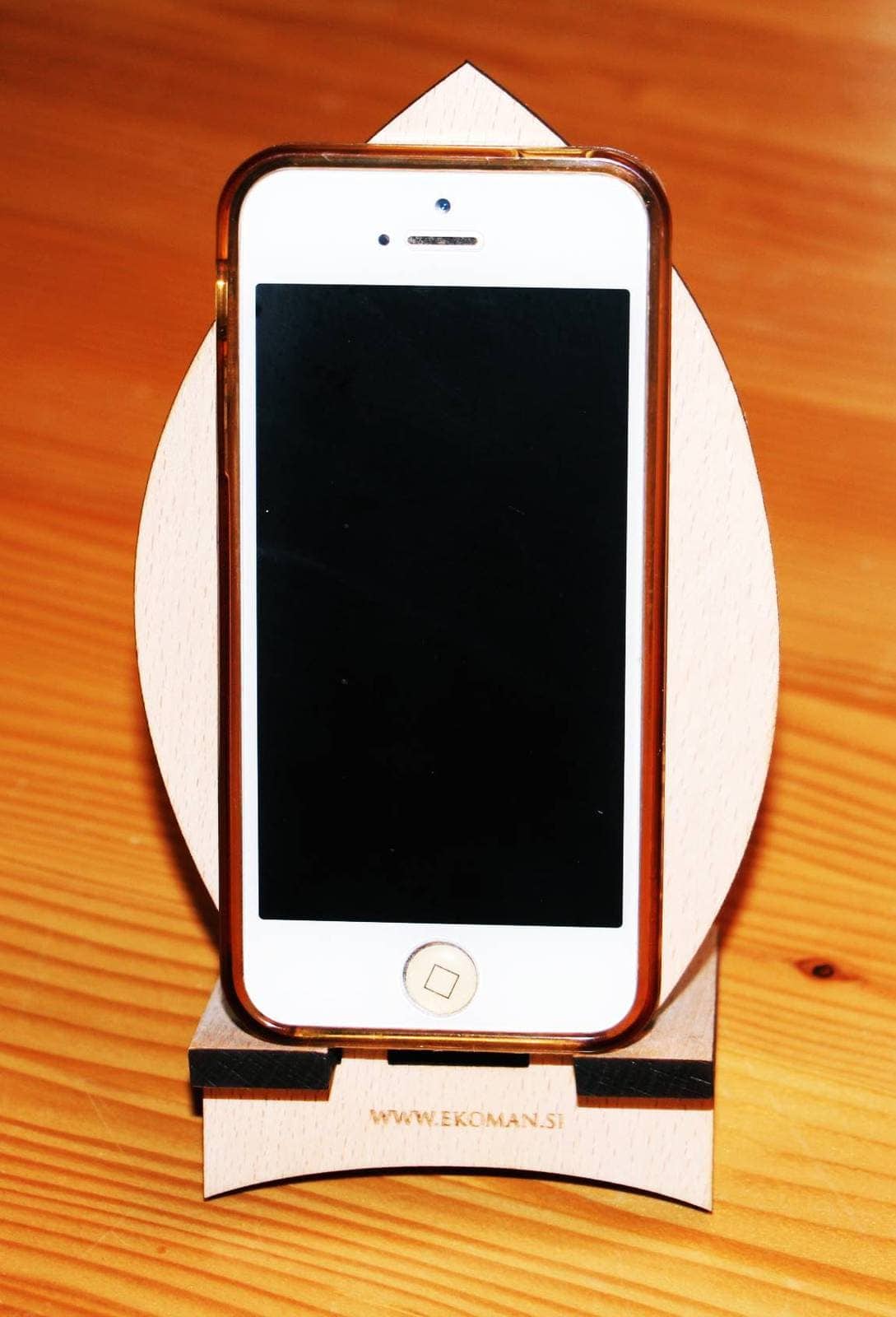 Designers products Wooden mobile phone stand
