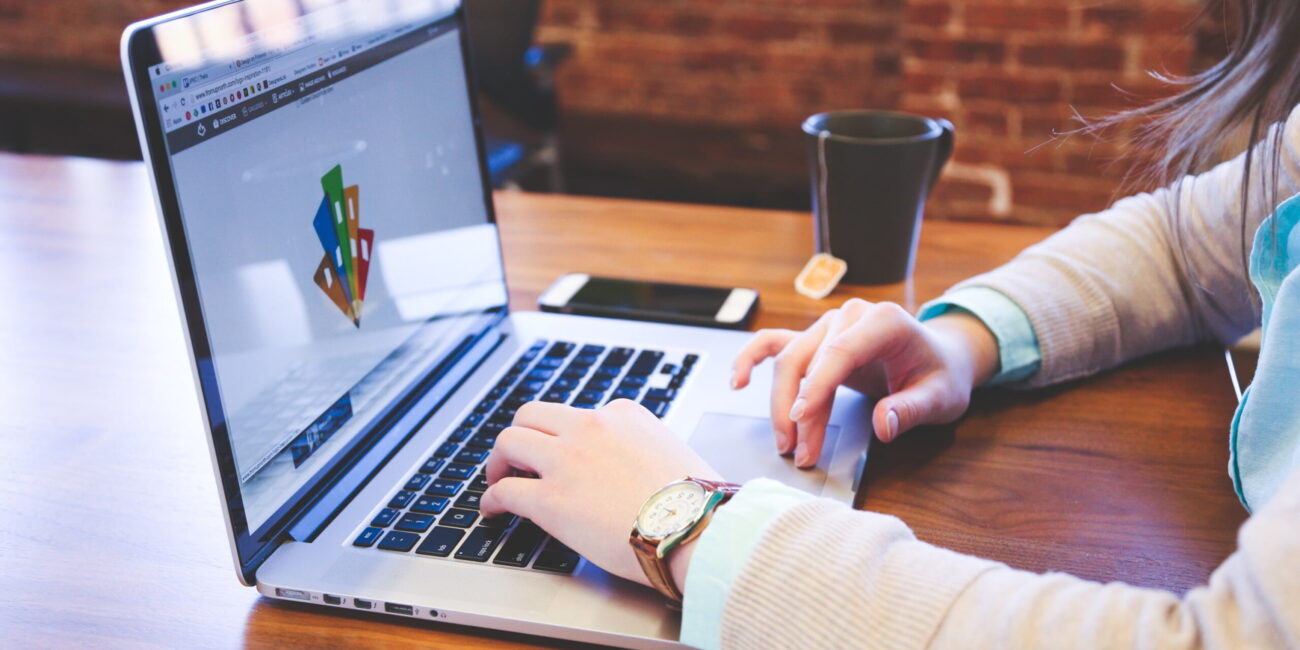 5 korakov do oblikovanja popolnega logotipa za tisk