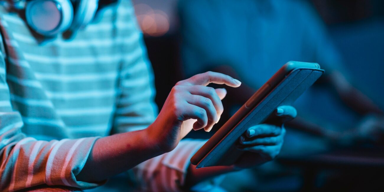 Kako blagovno znamko povezati s potrošniki v digitalni dobi